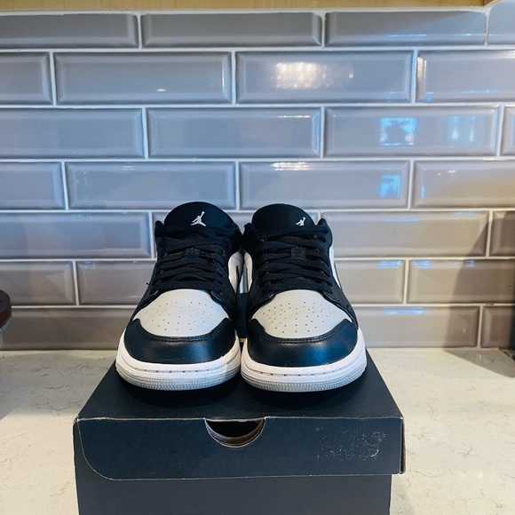 Jordan 1 - Picture 4 of 4
